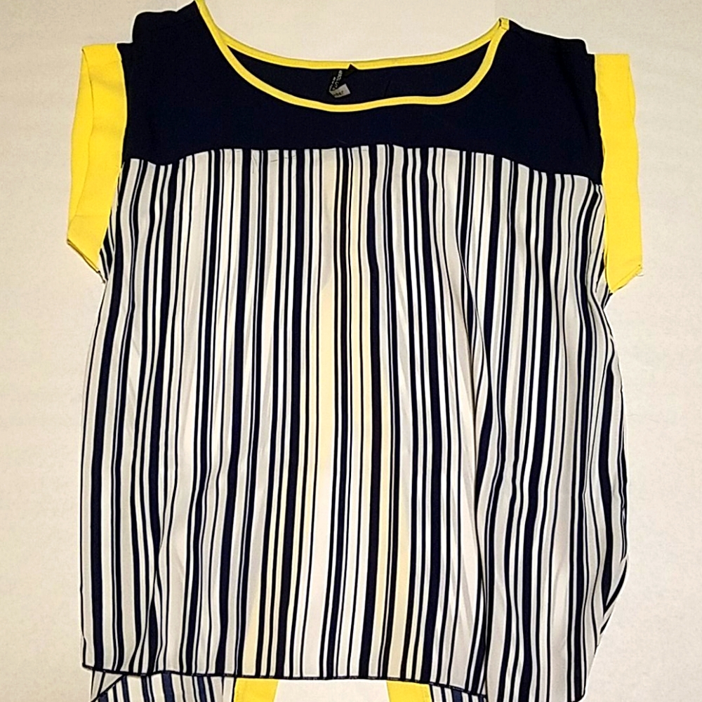 Sleeveless open back blouse